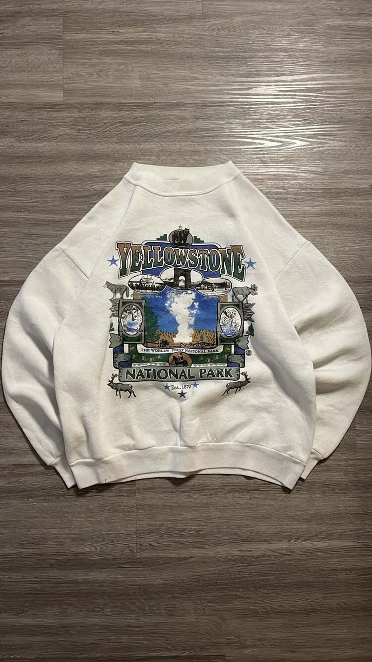 Vintage 90s Yellowstone National Park Tultex Maximum Sweats Graphic Crewneck Swe